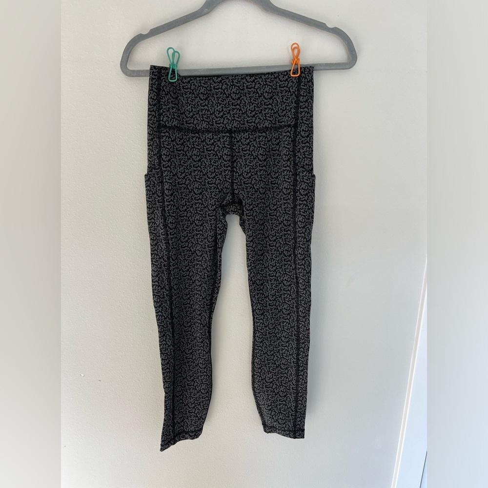 Athleta Patterned 7/8 Leggings